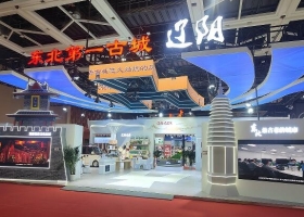 沈阳室外格栅屏玻璃幕墙 户外LED显示屏 超达广角